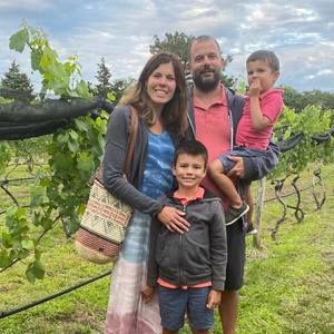 Meet your Posher, Kelly